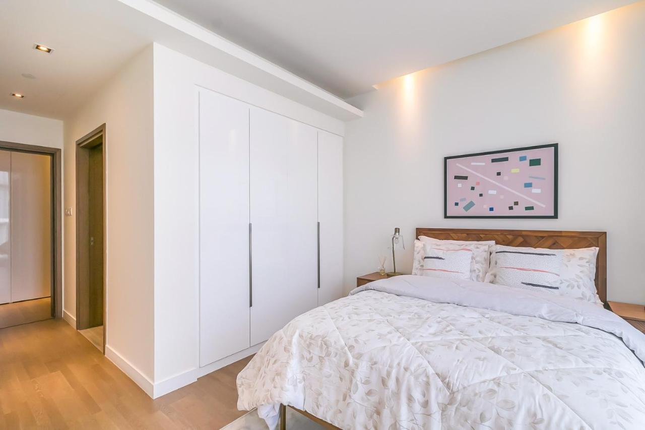 Dhh - Fabulous Stay Premium 3 Beds, City Walk B16 Apartment *